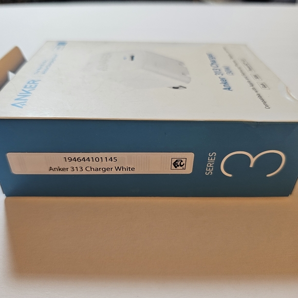 ANKER 313 Folding Fast-Charging Charger: USB-C 30W, GaN, PowerIQ 3.0 - WHITE - Picture 5 of 7